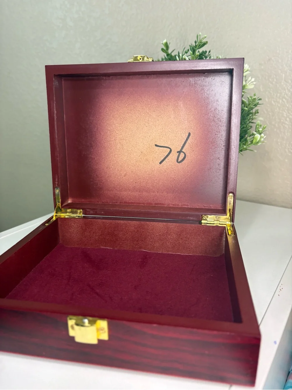 Vintage Wooden Keepsake Box Mahogany Jewelry Storage Chest Velvet Lined